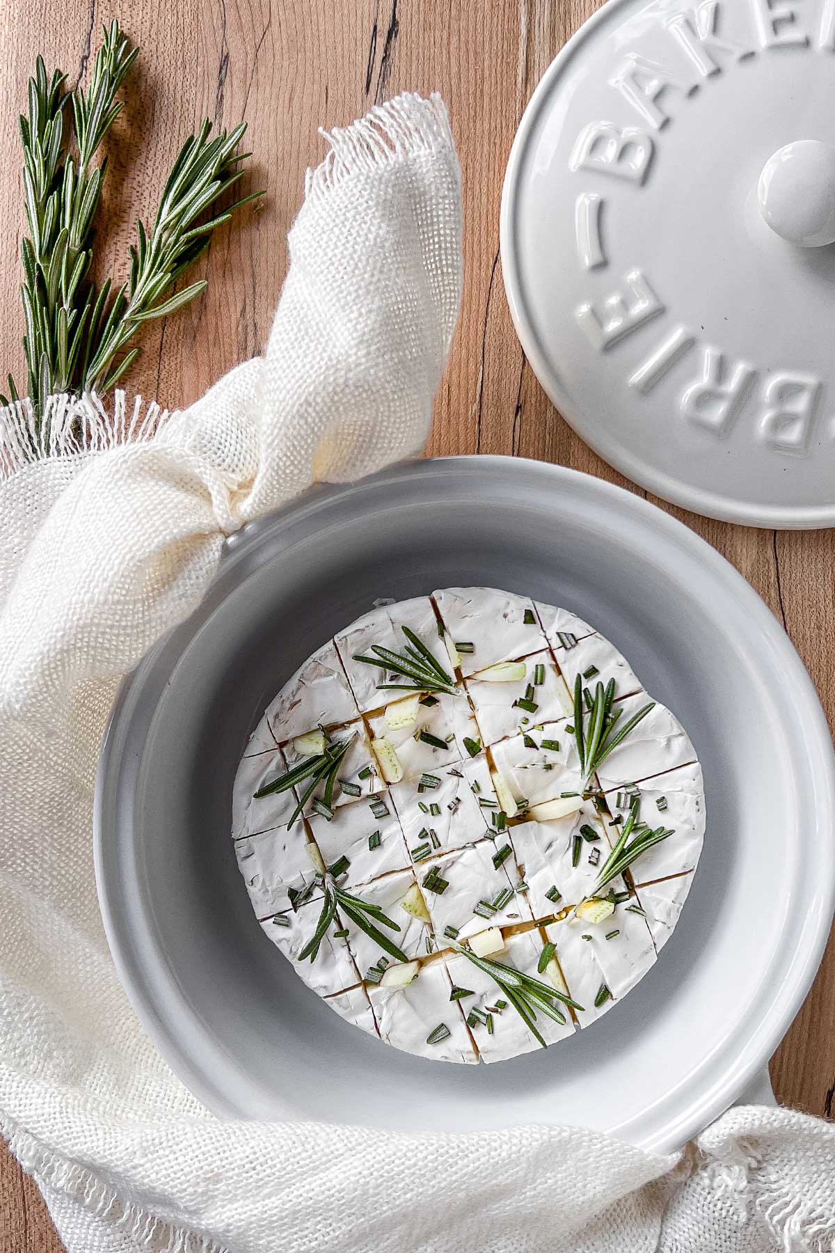 Brie Cheese Baker - Basket and serving platter