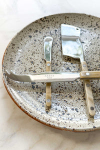 The Sabre Paris Bistrot Cheese Knife Set In Shiny "Horn"